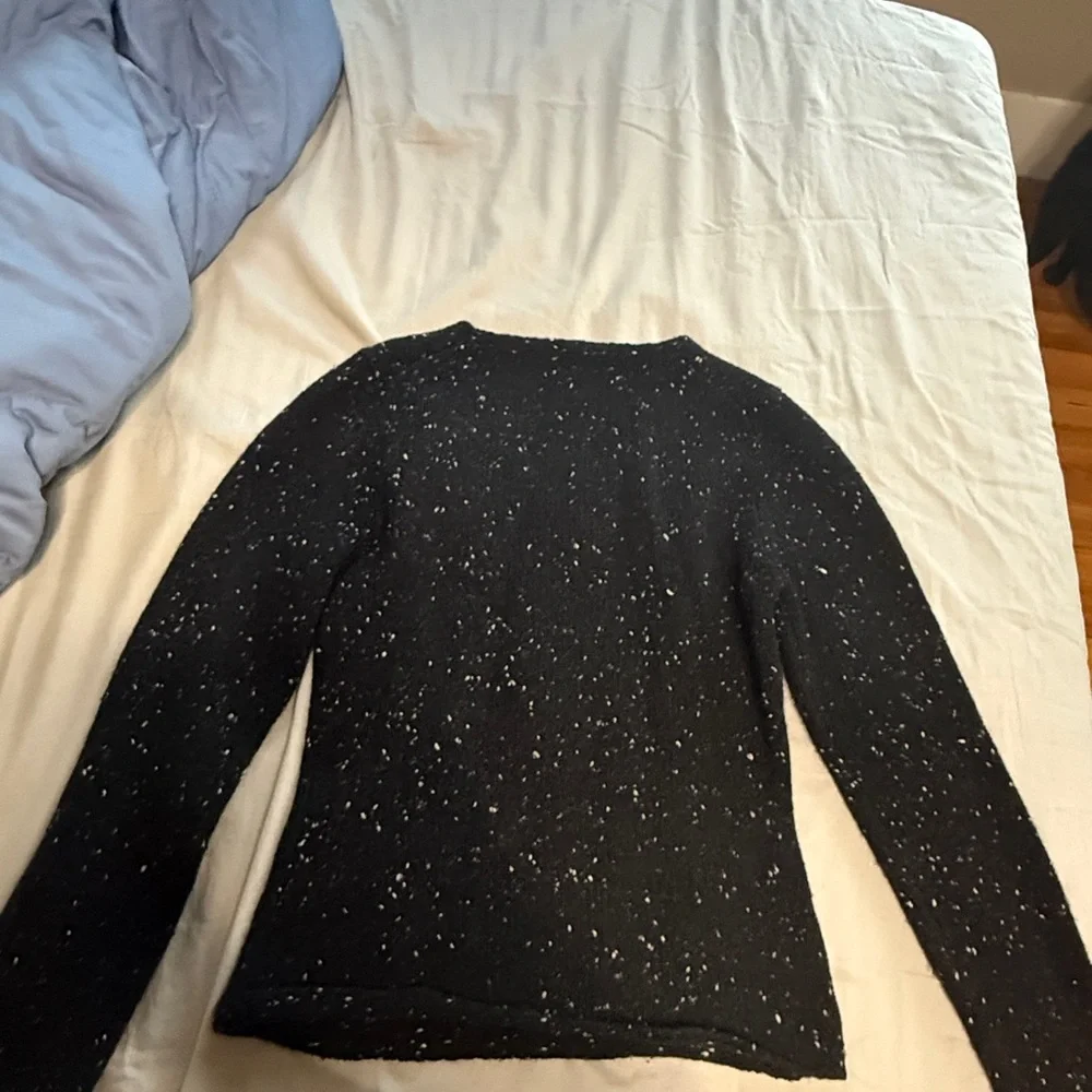 Burberry London virgin wool and cashmere Black Speckled v-neck Sweater - Picture 8 of 9